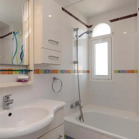 Club Atlantis 89 - Two Bed