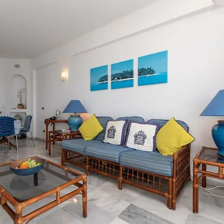 Club Atlantis 89 - Two Bed * Costa Adeje (Tenerife)