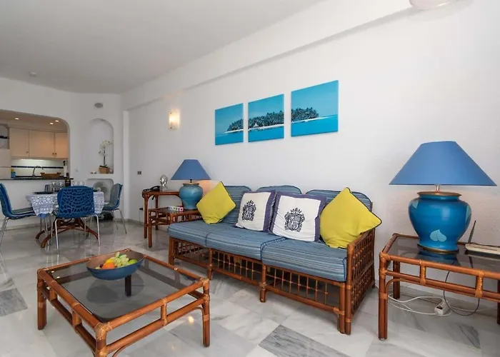 Club Atlantis 89 - Two Bed * Costa Adeje (Tenerife)