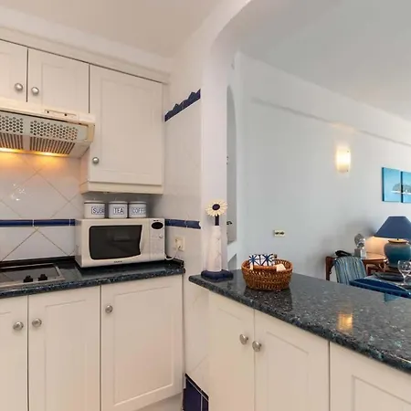 Club Atlantis 89 - Two Bed Апартаменты